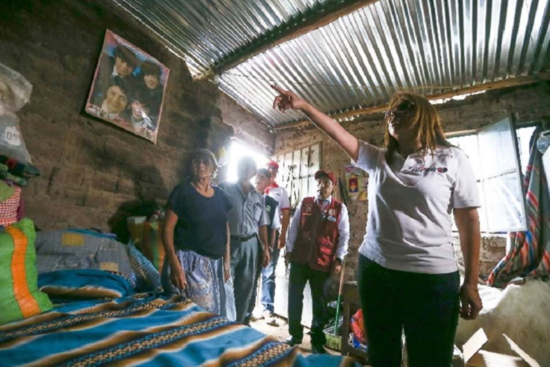 La oportuna articulación del Ministerio de Desarrollo e Inclusión Social (Midis) y los gobiernos locales de Huarochirí, en la región Lima, permitió la inmediata atención de familias afectadas por el período de huaicos y lluvias, sostuvo la ministra del sector, Liliana La Rosa.