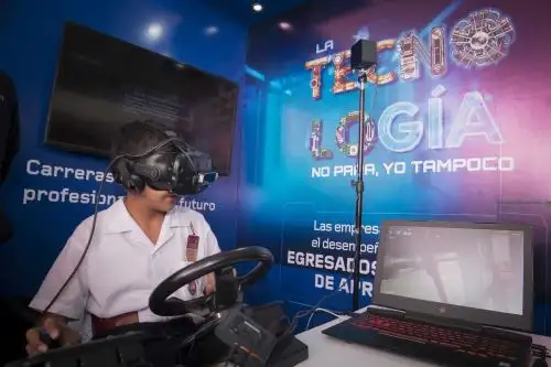 Con la finalidad de acercar los avances en ciencia y tecnología a todo el país, el Consejo Nacional de Ciencia, Tecnología e Innovación Tecnológica (Concytec) descentralizará la sétima edición de “Perú con Ciencia, la feria científica del Perú”, que este año se trasladará a la ciudad de Trujillo.