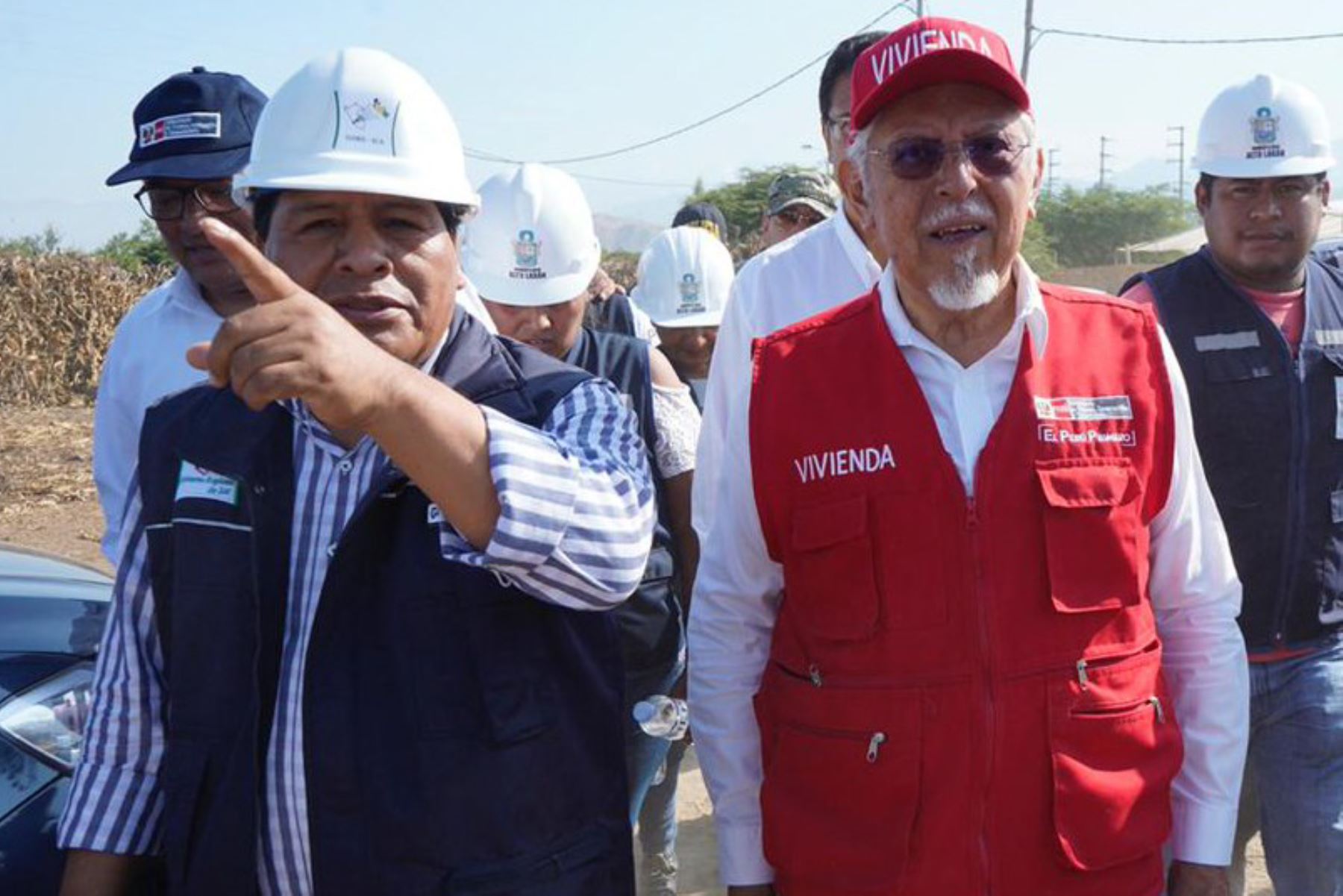 El ministro de Vivienda, Construcción y Saneamiento, Javier Piqué, cumple una jornada de trabajo en la región Ica, donde articula esfuerzos con el gobierno regional y los municipios para atender la emergencia provocada por las intensas lluvias.