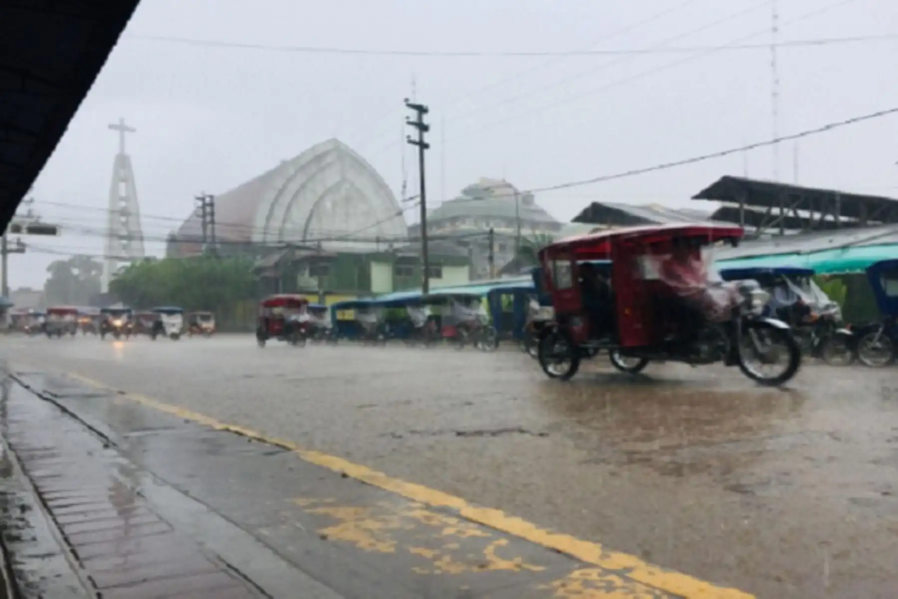Lluvias de moderada a fuerte intensidad se registrarán, del lunes 4 al miércoles 6 de octubre, en la selva de los departamentos Amazonas, Ayacucho, Cusco, Huánuco, Junín, Loreto, Madre de Dios, Pasco, Puno, San Martin y Ucayali, informó el Servicio Nacional de Meteorología e Hidrología. ANDINA/Difusión