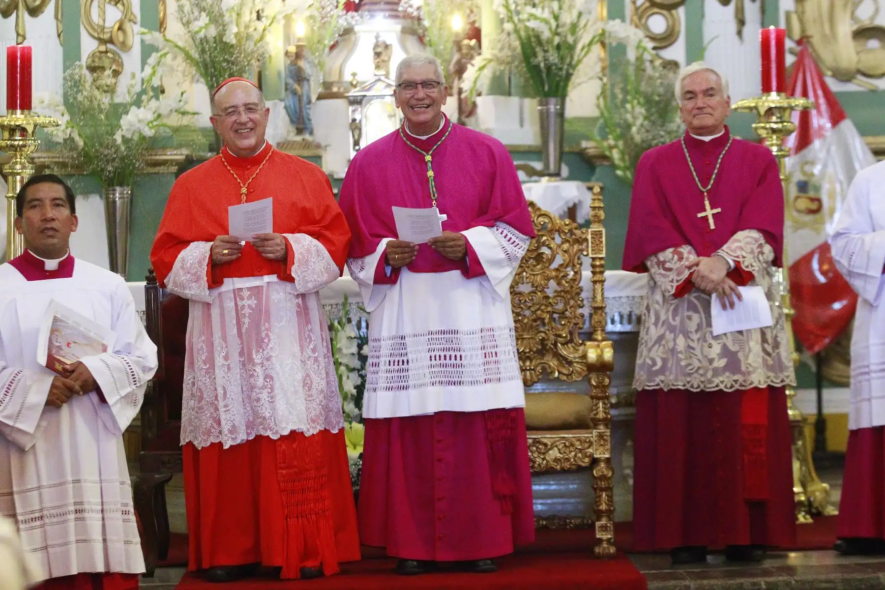 Profesión de fe y toma de juramento al nuevo arzobispo apostólico, monseñor Carlos Castillo. Foto: ANDINA/Eddy Ramos.