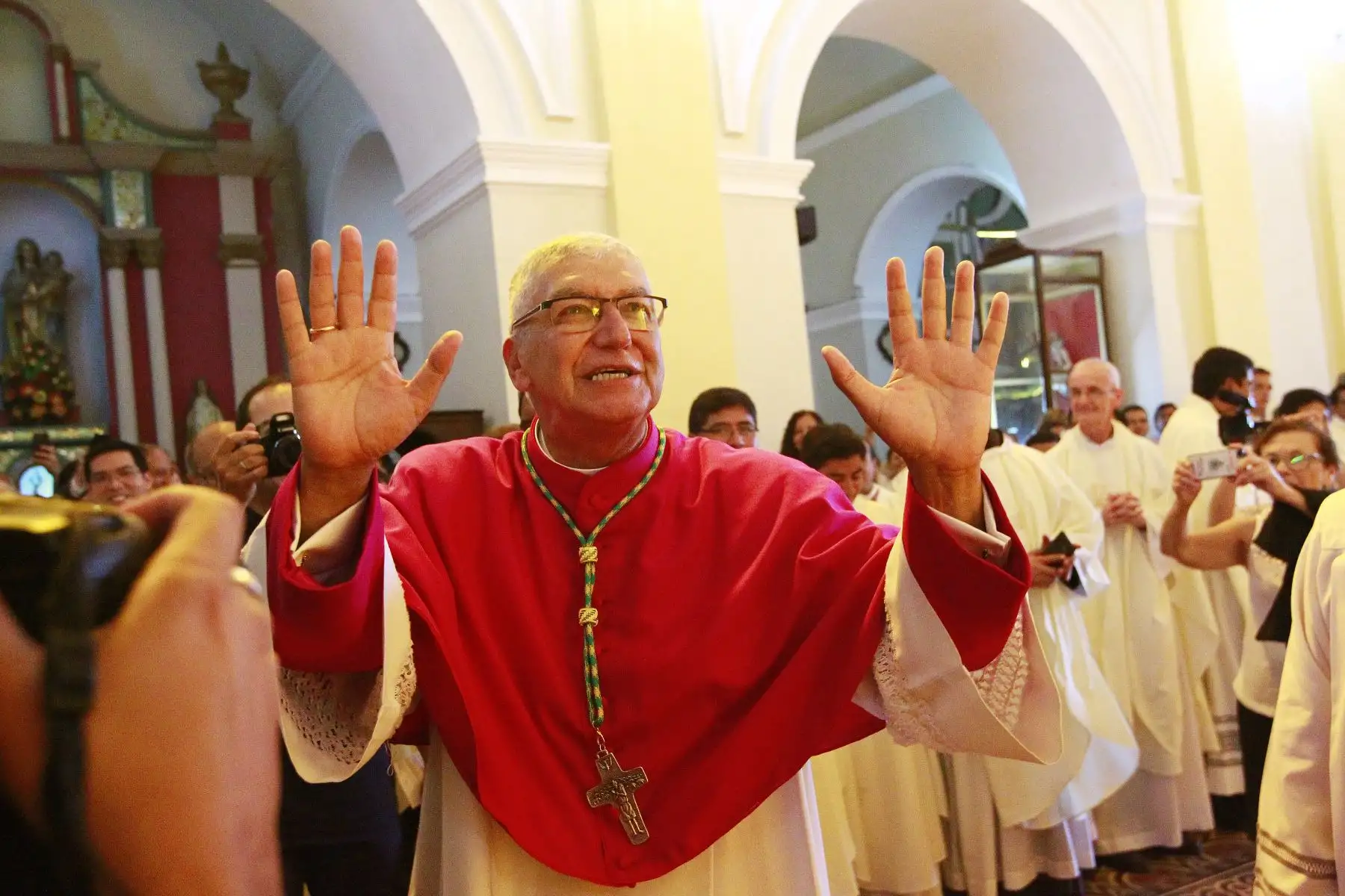 Profesión de fe y toma de juramento al nuevo arzobispo apostólico, monseñor Carlos Castillo. Foto: ANDINA/Eddy Ramos.