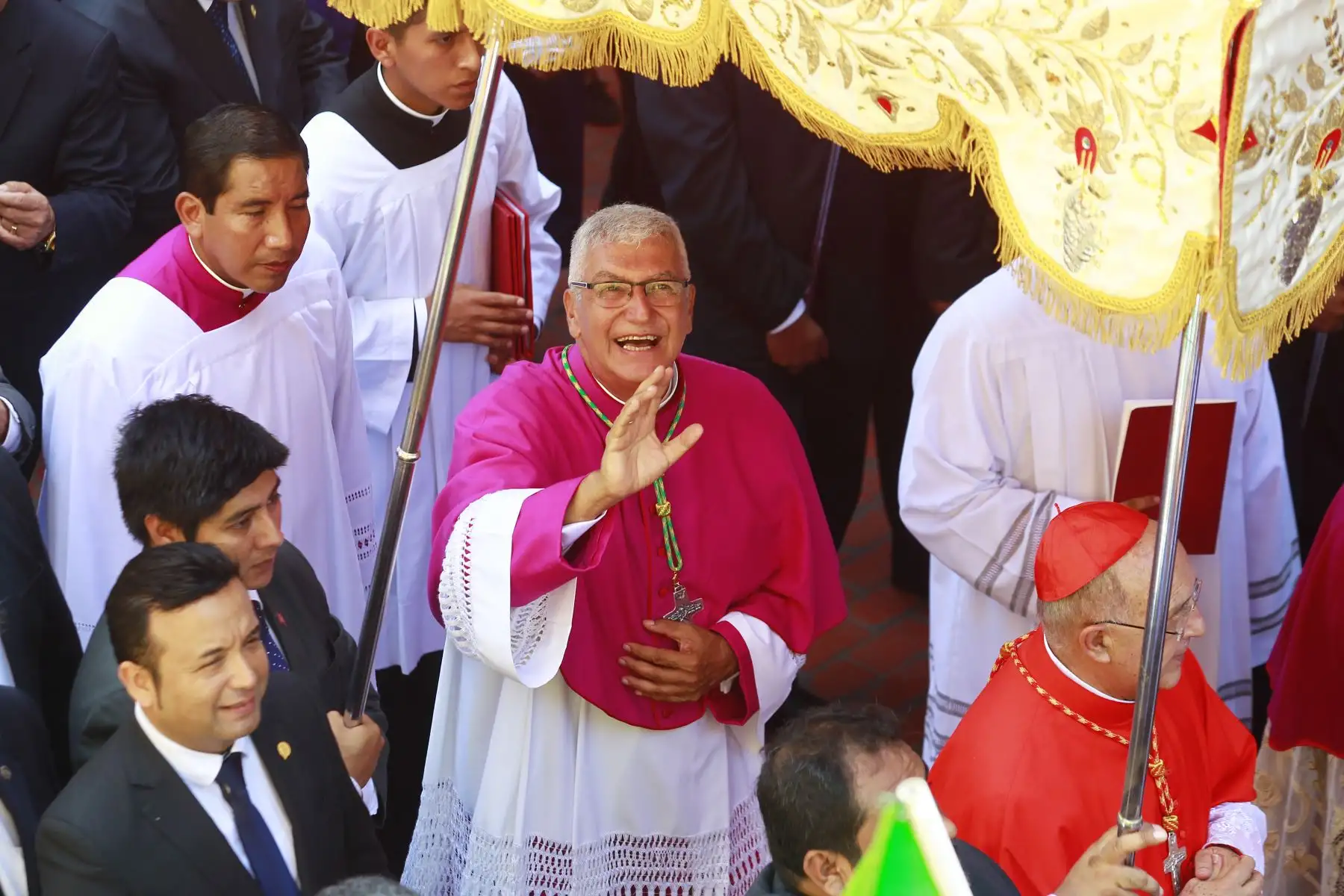 Procesión hacia la Catedral de Lima del nuevo arzobispo apostólico, monseñor Carlos Castillo. Foto: ANDINA/Eddy Ramos.