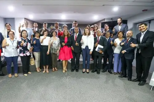 Exponen política social