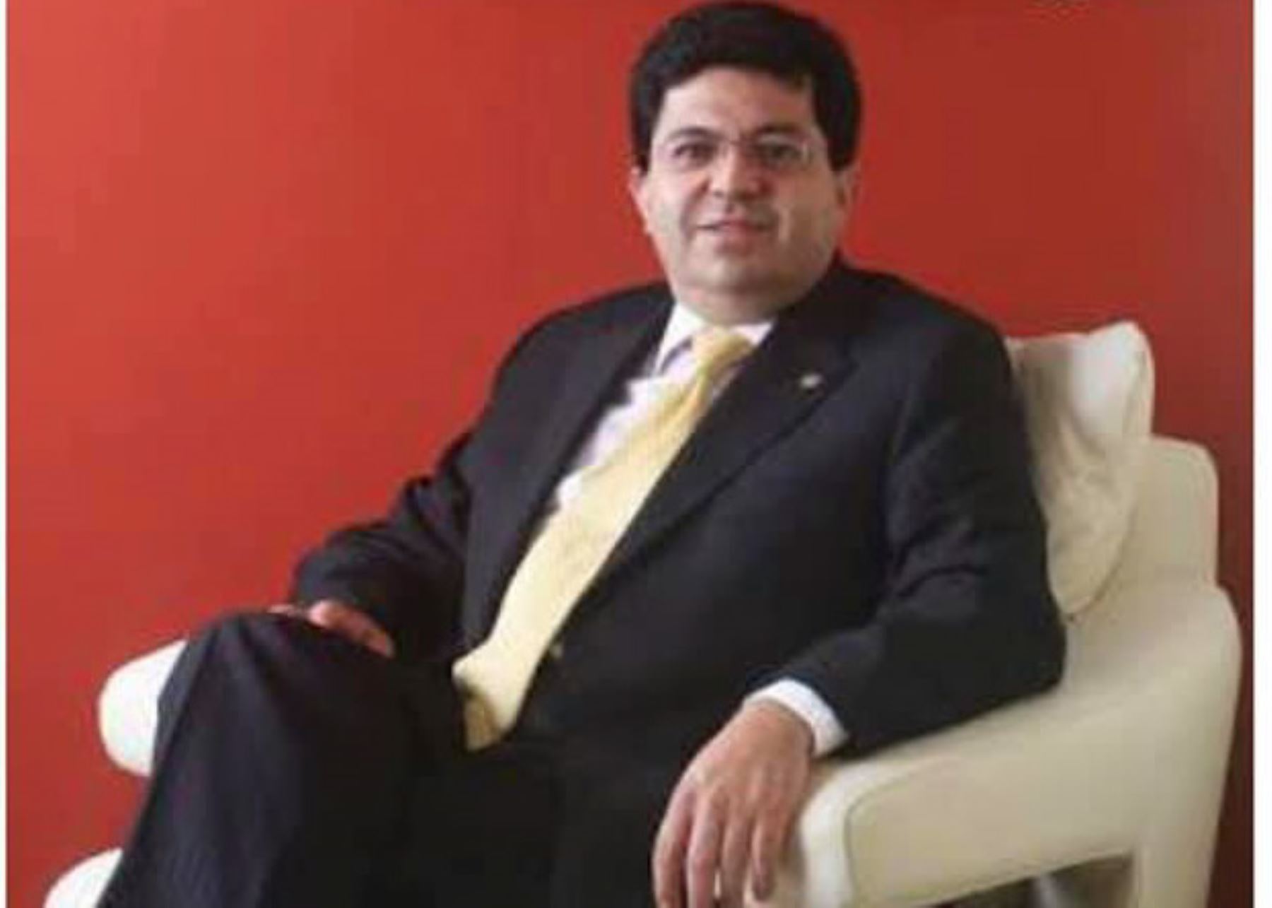 Fallece Rafael Valencia Dongo, excongresista por Arequipa.