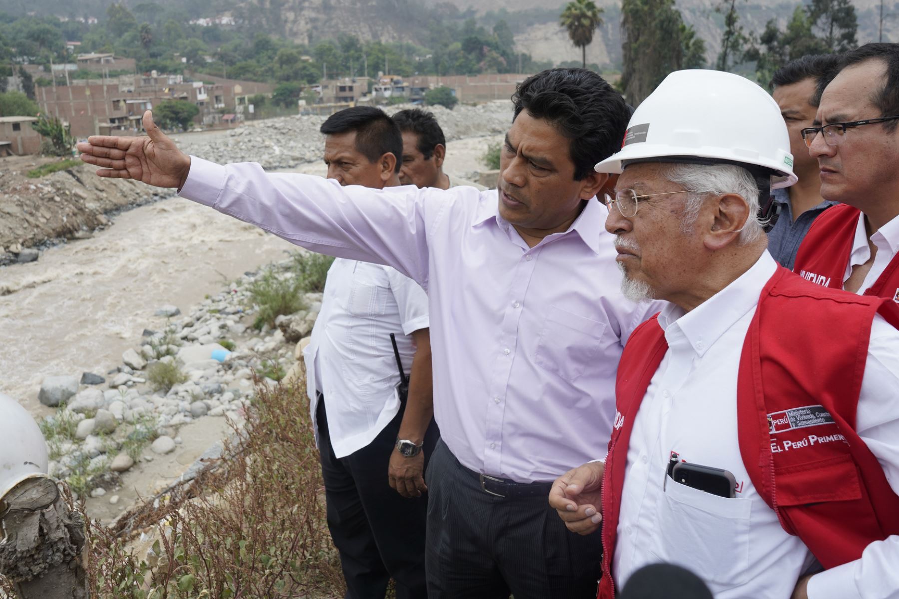 El ministro de Vivienda, Construcción y Saneamiento, Javier Piqué del Pozo, supervisará este miércoles los trabajos de prevención en Piura.