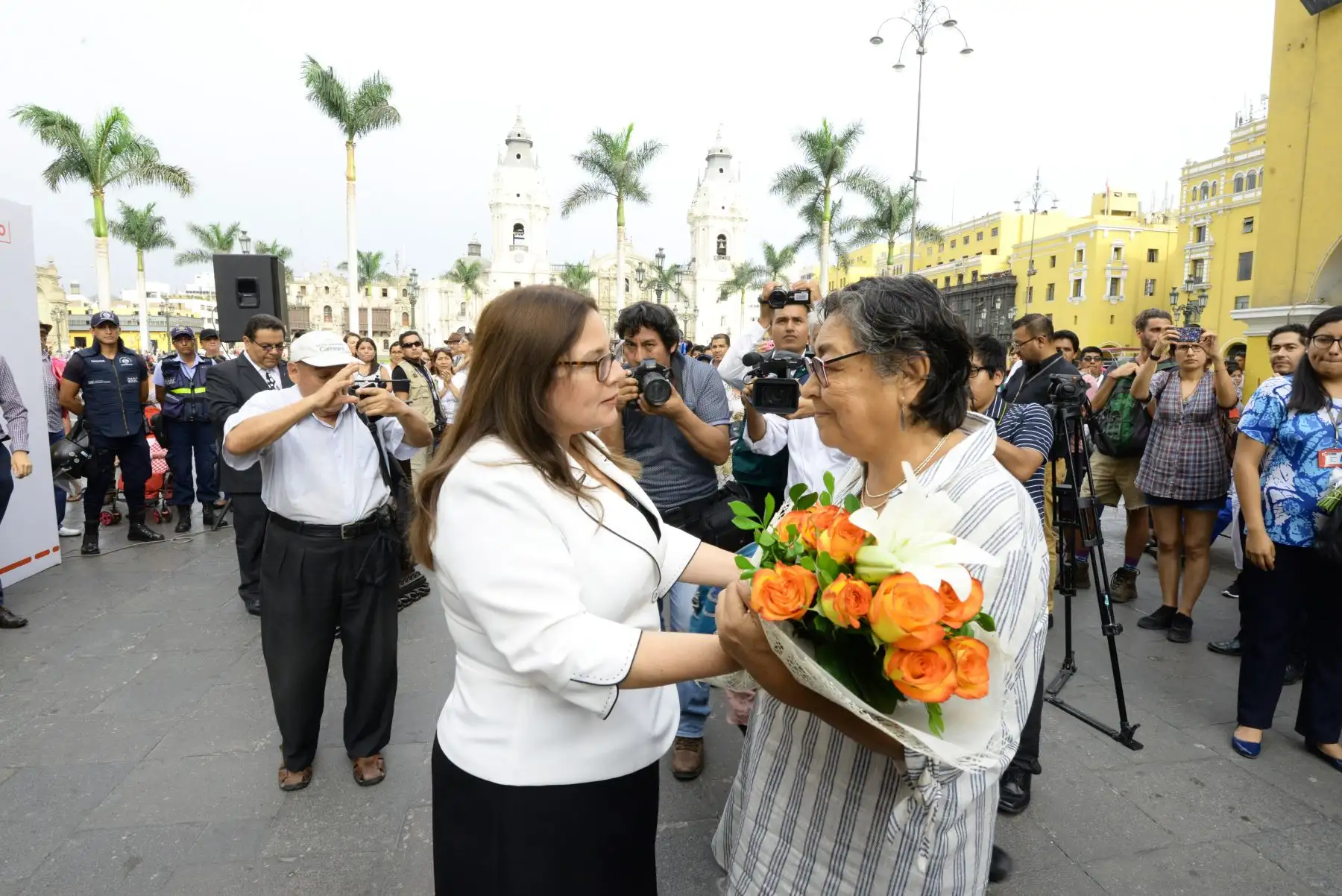 Muestra Fotográfica "Las Primeras : Mujeres al Encuentro de la Historia".,en el Centro Histórico de Lima. Foto: ANDINA/MIMP