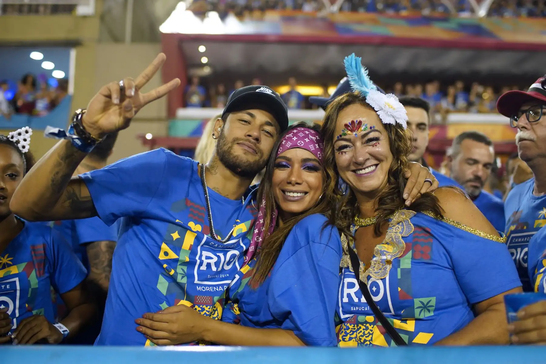 El jugador brasileño de fútbol Neymar asiste al desfile de la escuela en Río de Janeiro, Brasil. Foto: AFP