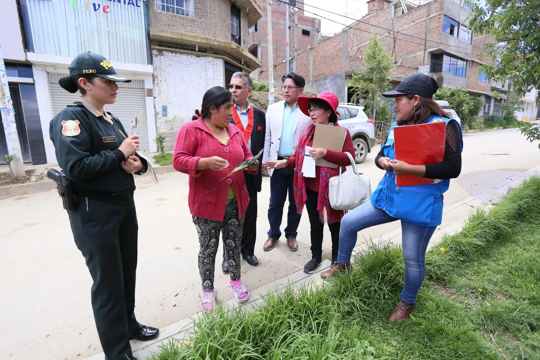 Autoridades de Junín impulsan campaña de sensibilización contra la violencia familiar en Huancayo. ANDINA/Pedro Tinoco