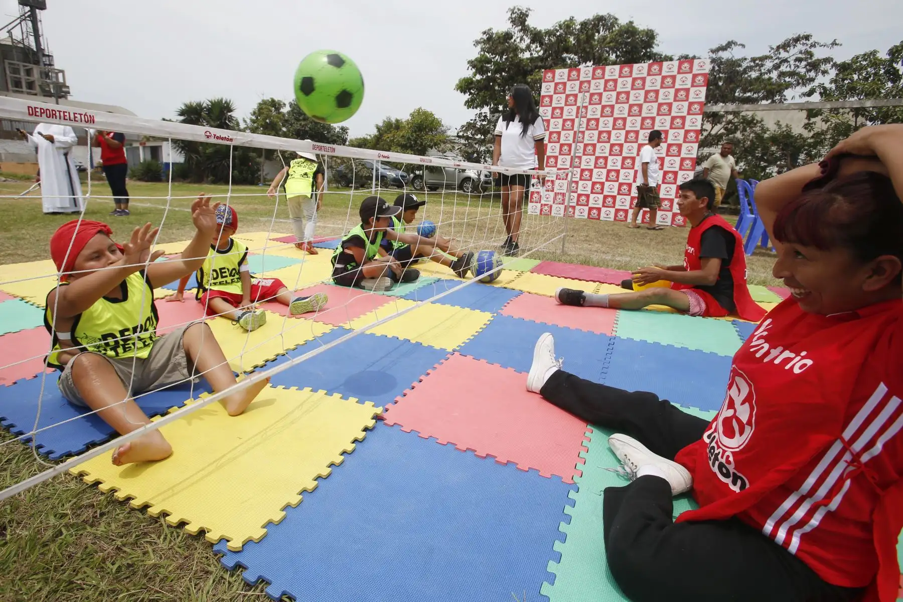 Niños de la Teletón participan en la clausura de programa de deporte adaptado "DeporTeletón 2019" en las instalaciones de la Clínica San juan de Dios. Foto: ANDINA/Nathalie Sayago