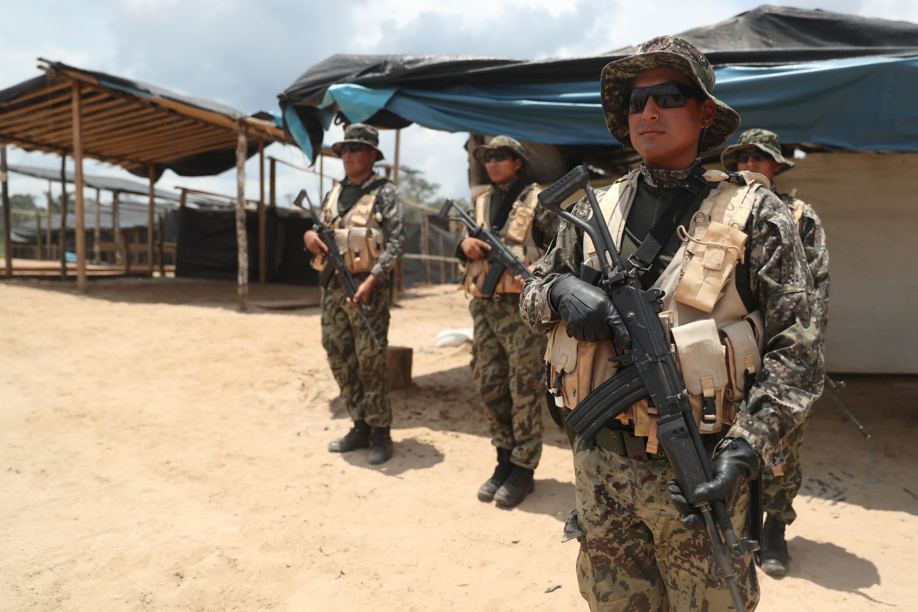 El Ejecutivo declaró el estado de emergencia de varios distritos de la región Ucayali, y amplió esta medida en localidades de las regiones Huánuco y Pasco para fortalecer el combate al crimen organizado.