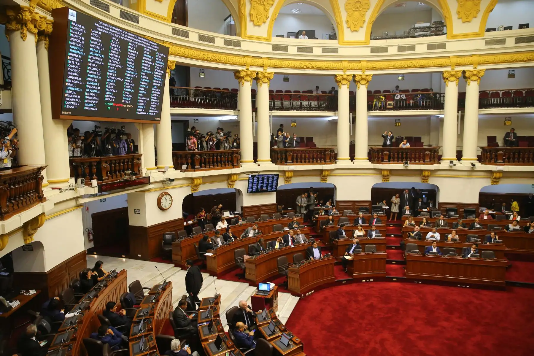 El Pleno del Congreso levantó la inmunidad de proceso al congresista Moisés Mamani, de Fuerza Popular. Foto: ANDINA/Vidal Tarqui
