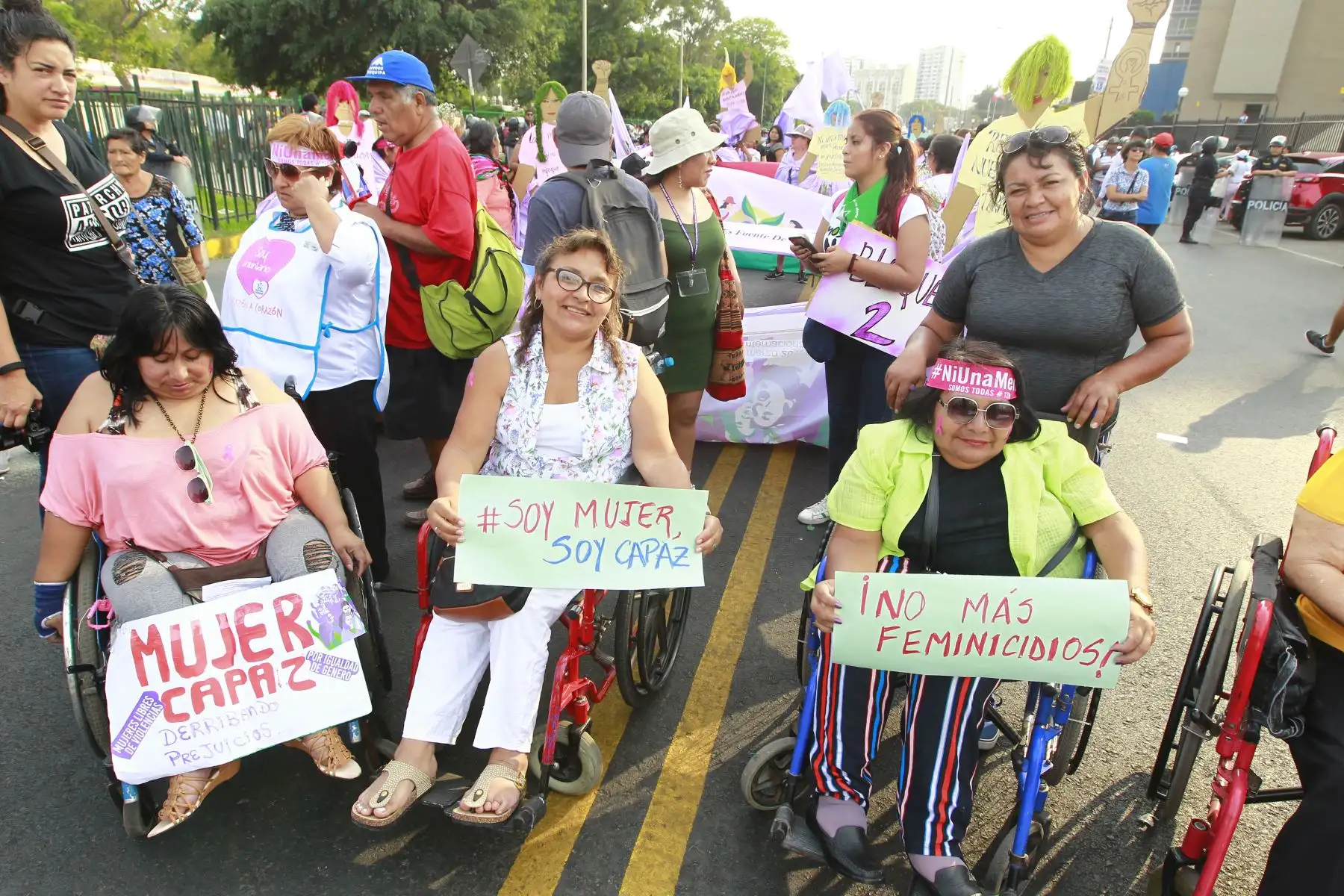 Marcha por el Día Internacional de la Mujer, bajo el lema “Todas x Justicia”, en el Centro de Lima. Foto: ANDINA/Eddy Ramos.