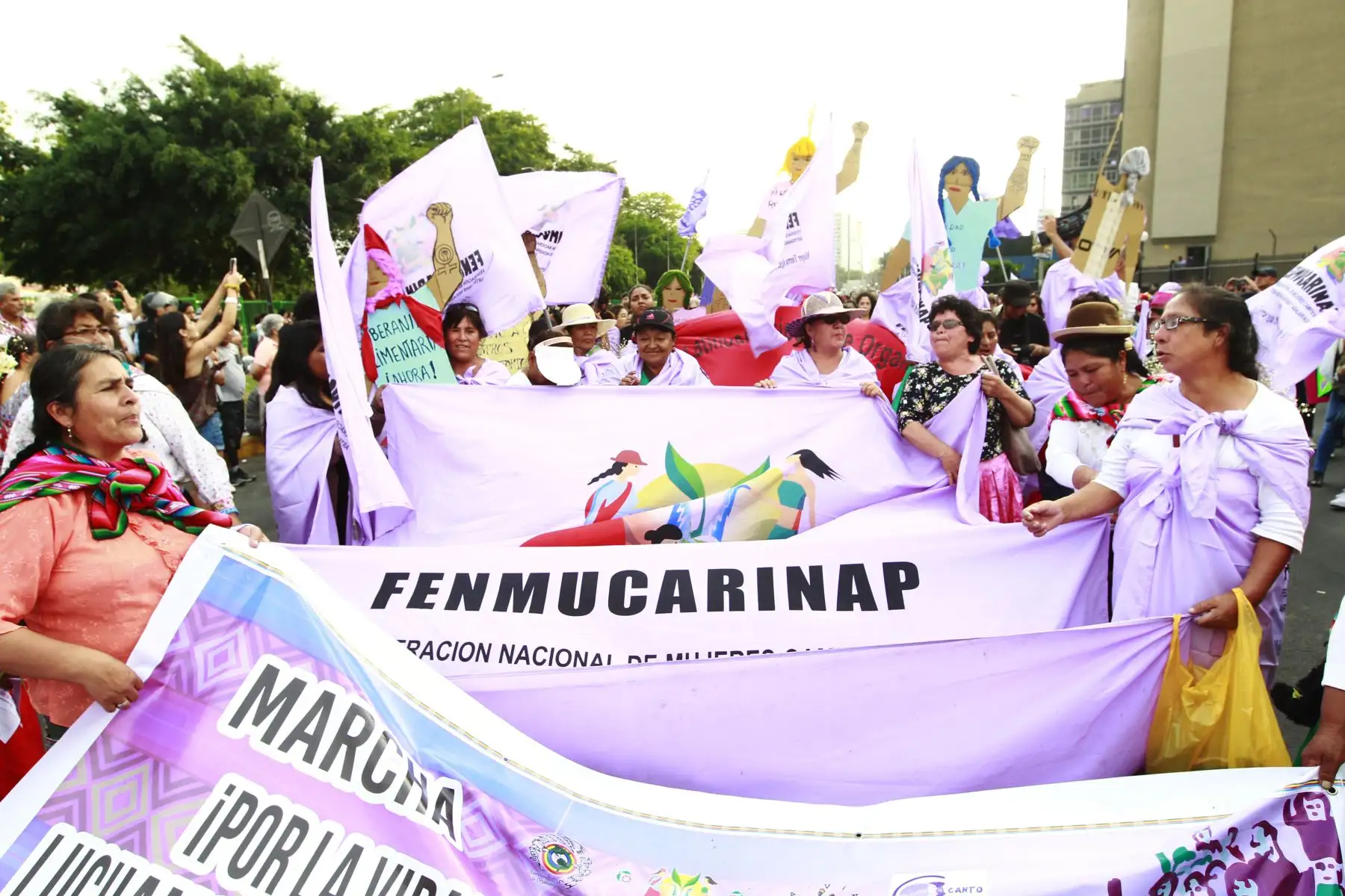 Marcha por el Día Internacional de la Mujer, bajo el lema “Todas x Justicia”, en el Centro de Lima. Foto: ANDINA/Eddy Ramos.