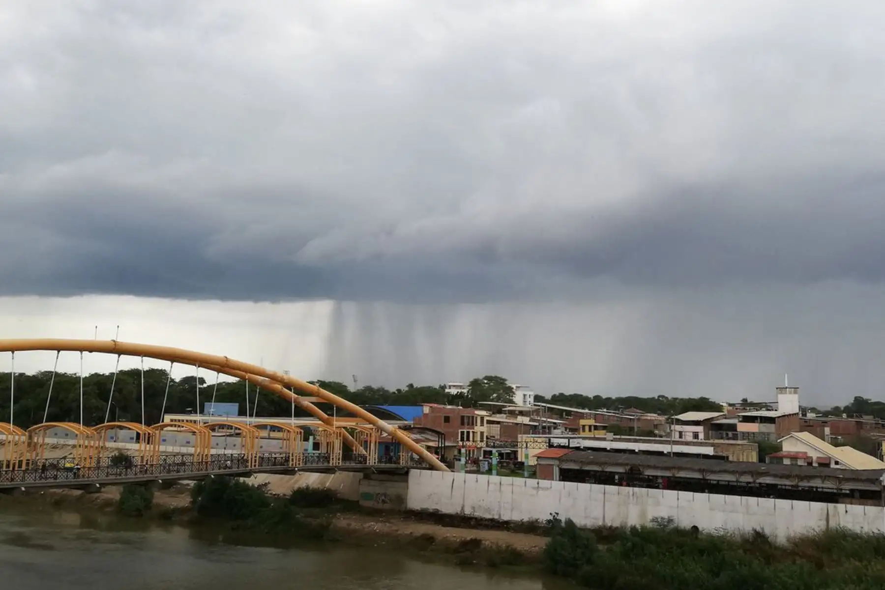 Senamhi pronostica que lluvias continuarán en costa norte y centro del Perú hasta mayo