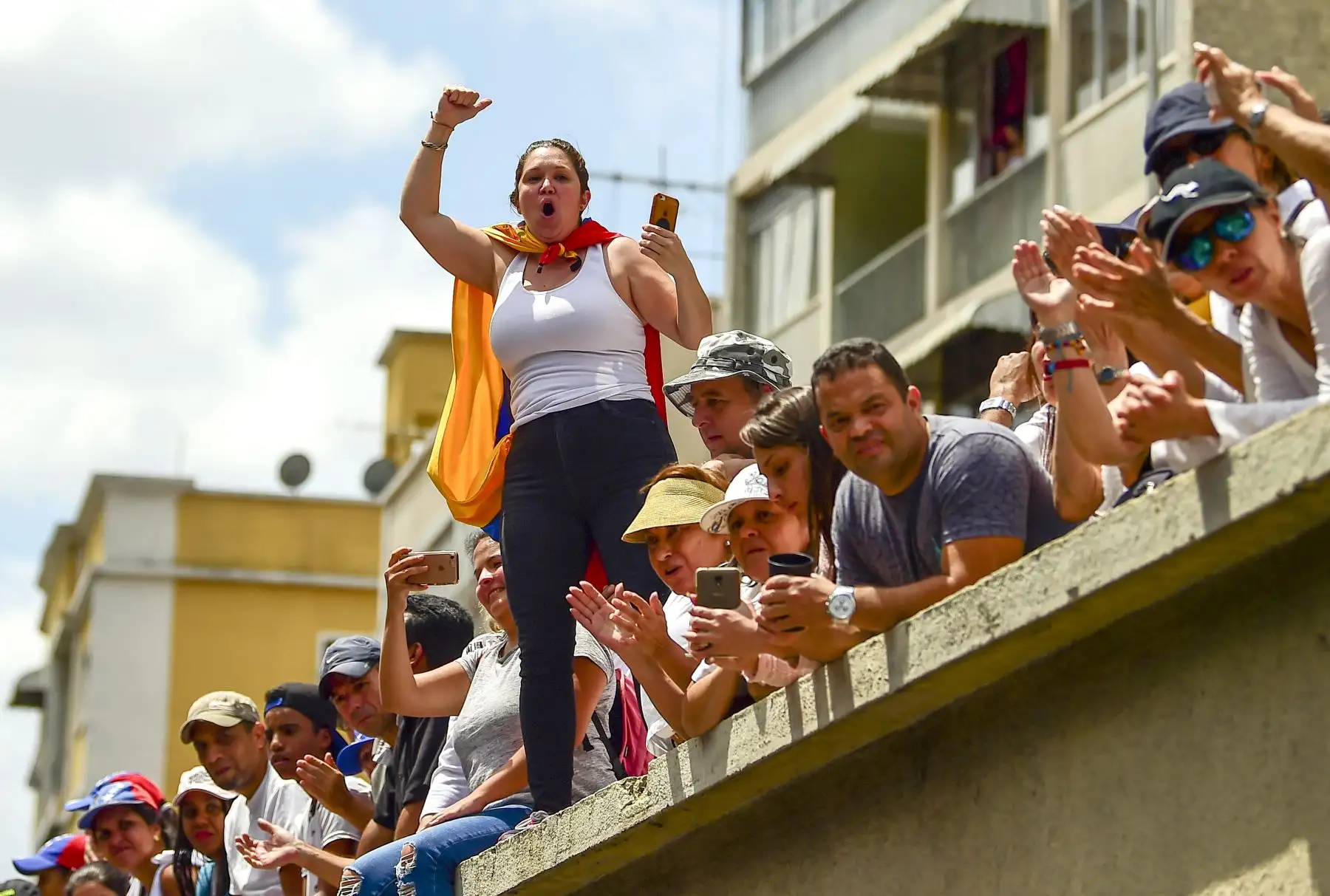 Simpatizantes del líder opositor venezolano y autoproclamado presidente interino Juan Guaido, se manifiestan en Caracas. AFP
