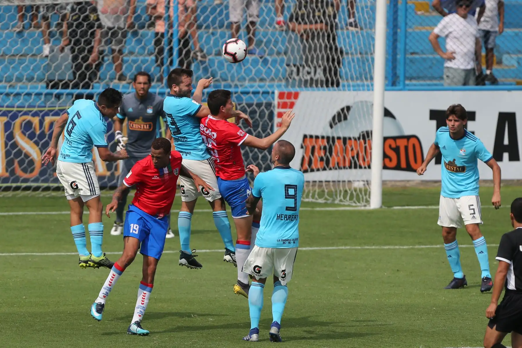 Sporting Cristal ganò 1-0 al Unión Comercio en el torneo apertura, en el Estadio Alberto Gallardo. Foto: ANDINA/ Jhony Laurente
