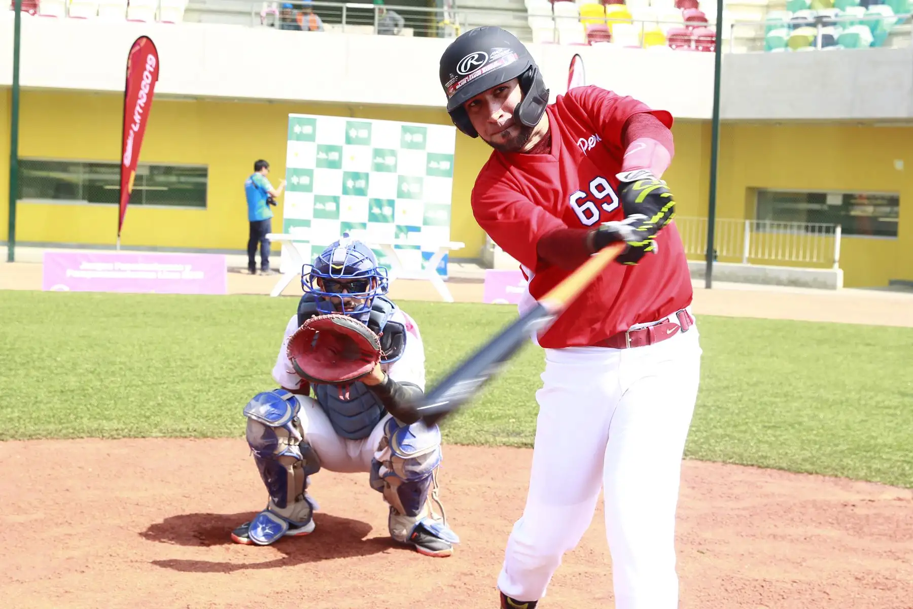 Integrantes de la selección de béisbol aprovecharon la entrega del estadio para llevar a cabo su primer entrenamiento oficial , donde se disputará los Juegos Panamericanos 2019Foto: ANDINA/Eddy Ramos