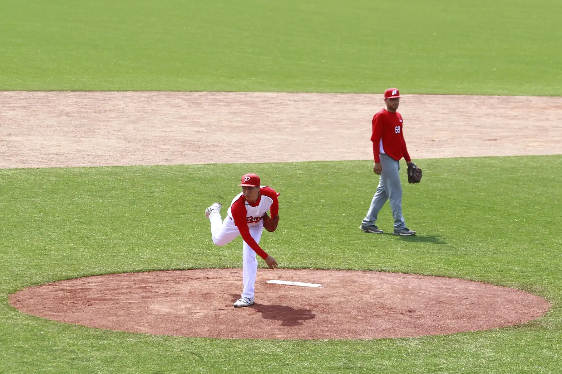 Integrantes de la selección de béisbol aprovecharon la entrega del estadio para llevar a cabo su primer entrenamiento oficial , donde se disputará los Juegos Panamericanos 2019.Foto: ANDINA/Eddy Ramos