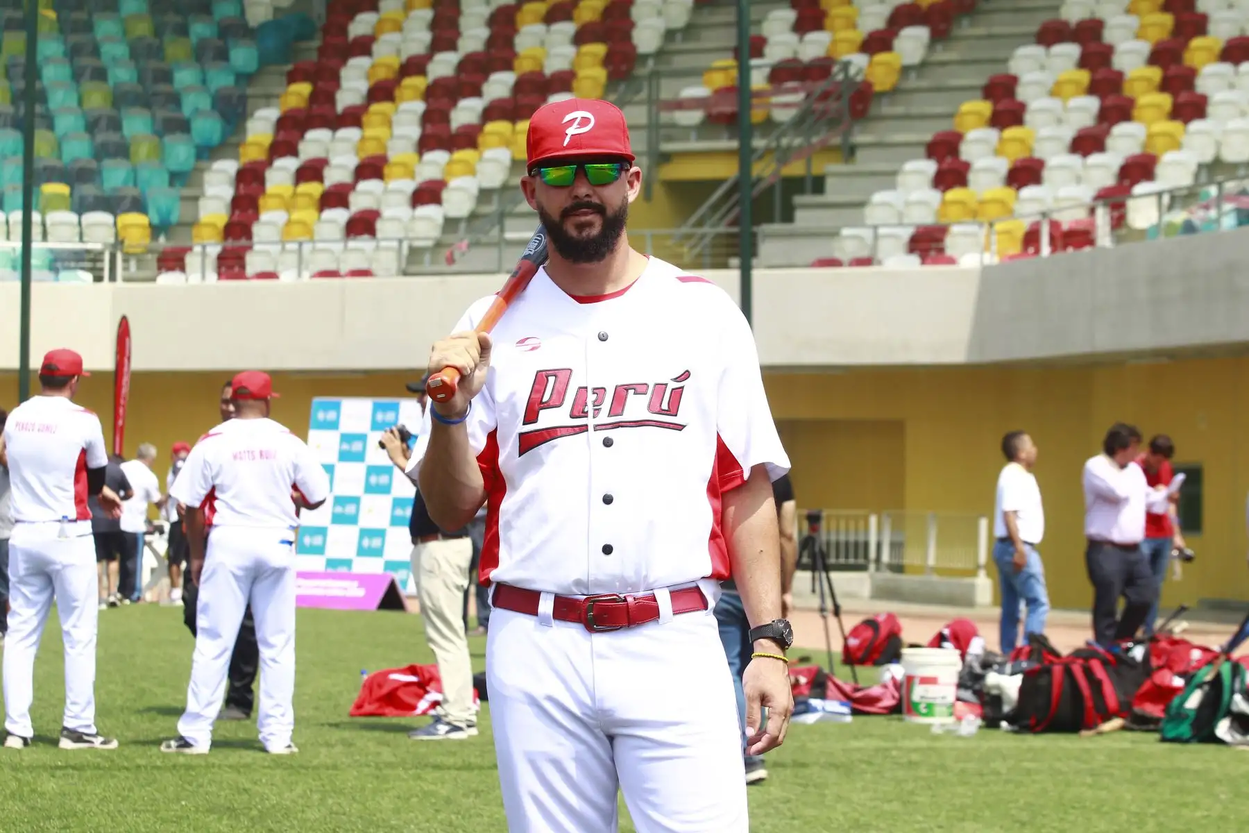 Integrantes de la selección de béisbol aprovecharon la entrega del estadio para llevar a cabo su primer entrenamiento oficial , donde se disputará los Juegos Panamericanos 2019.Foto: ANDINA/Eddy Ramos