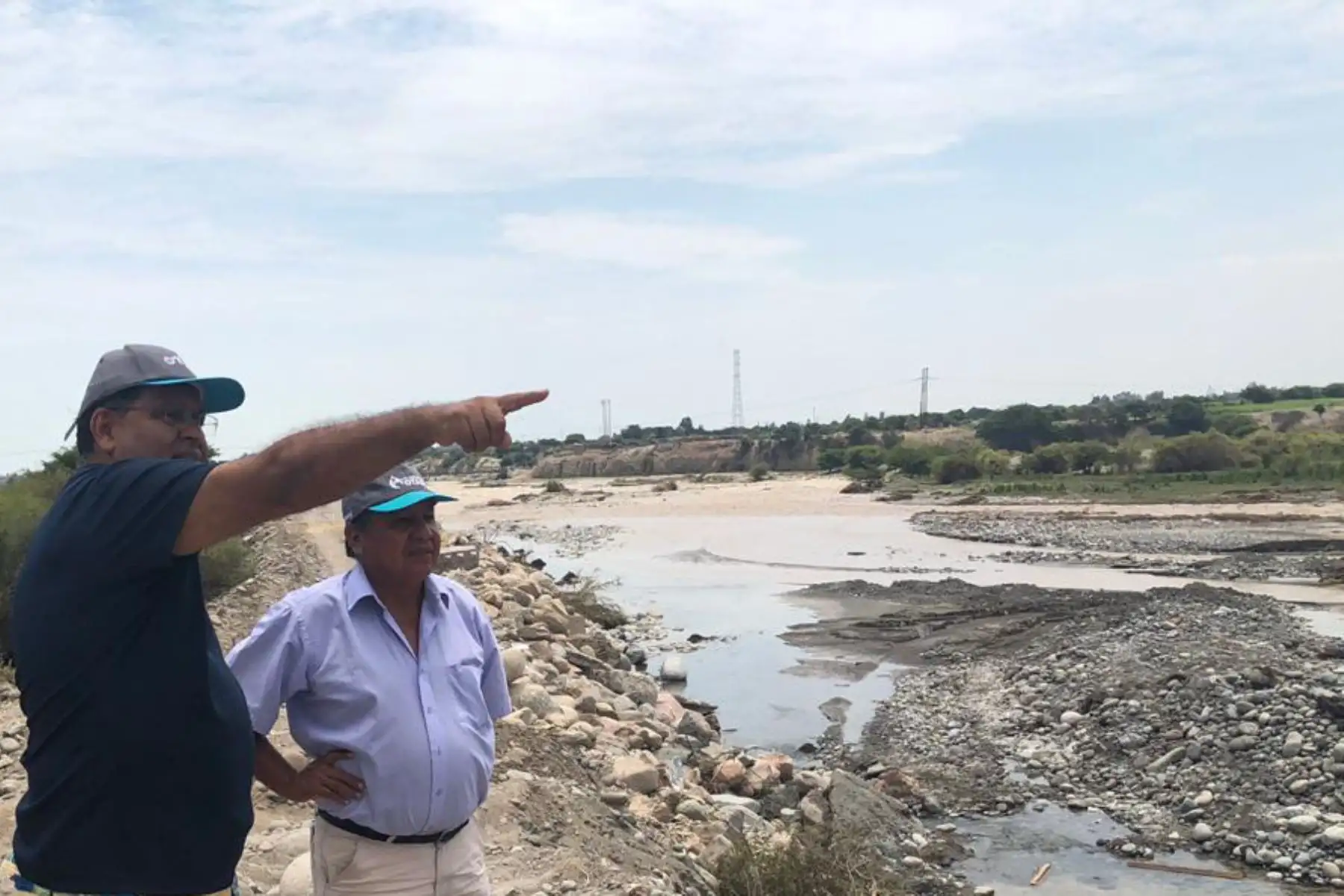 El director ejecutivo del Organismo Técnico de la Administración de los Servicios de Saneamiento, Oscar Pastor, encabezó la supervisión de los trabajos en la provincia de Pisco.