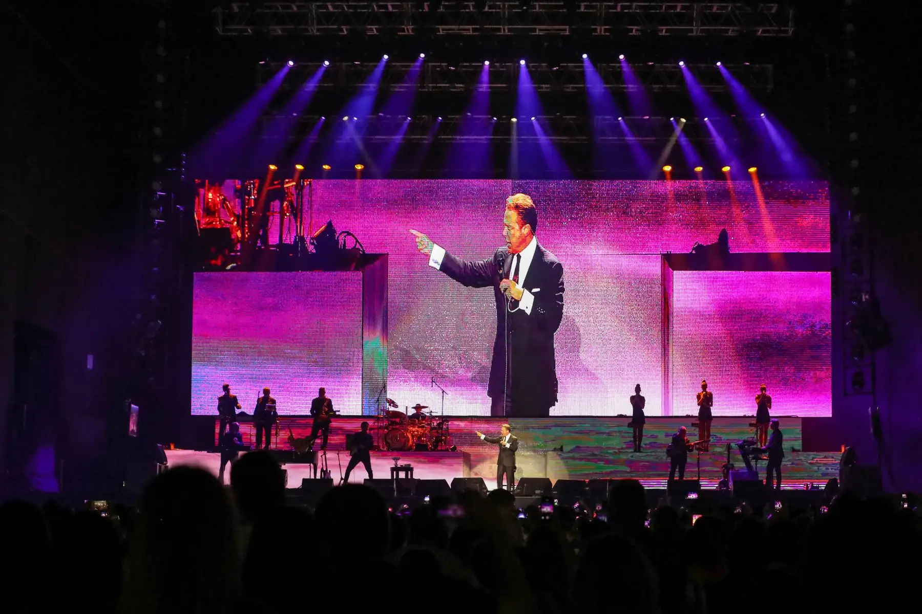 Luis Miguel se presenta en concierto en el Jockey Club. Foto: ANDINA/Andrés Valle