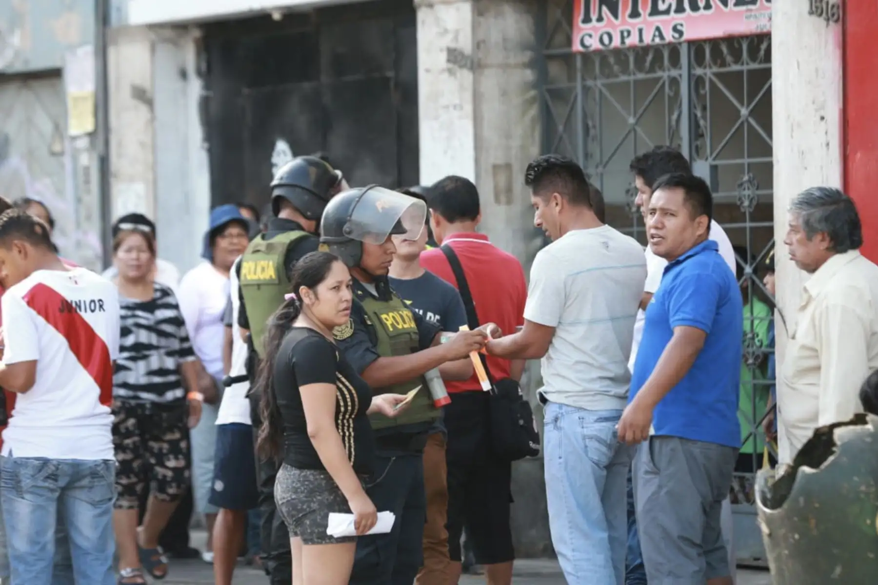 Ejecutan megaoperativo en Gamarra y disponen su cierre por 72 horas. Foto: ANDINA/ Norman Córdova