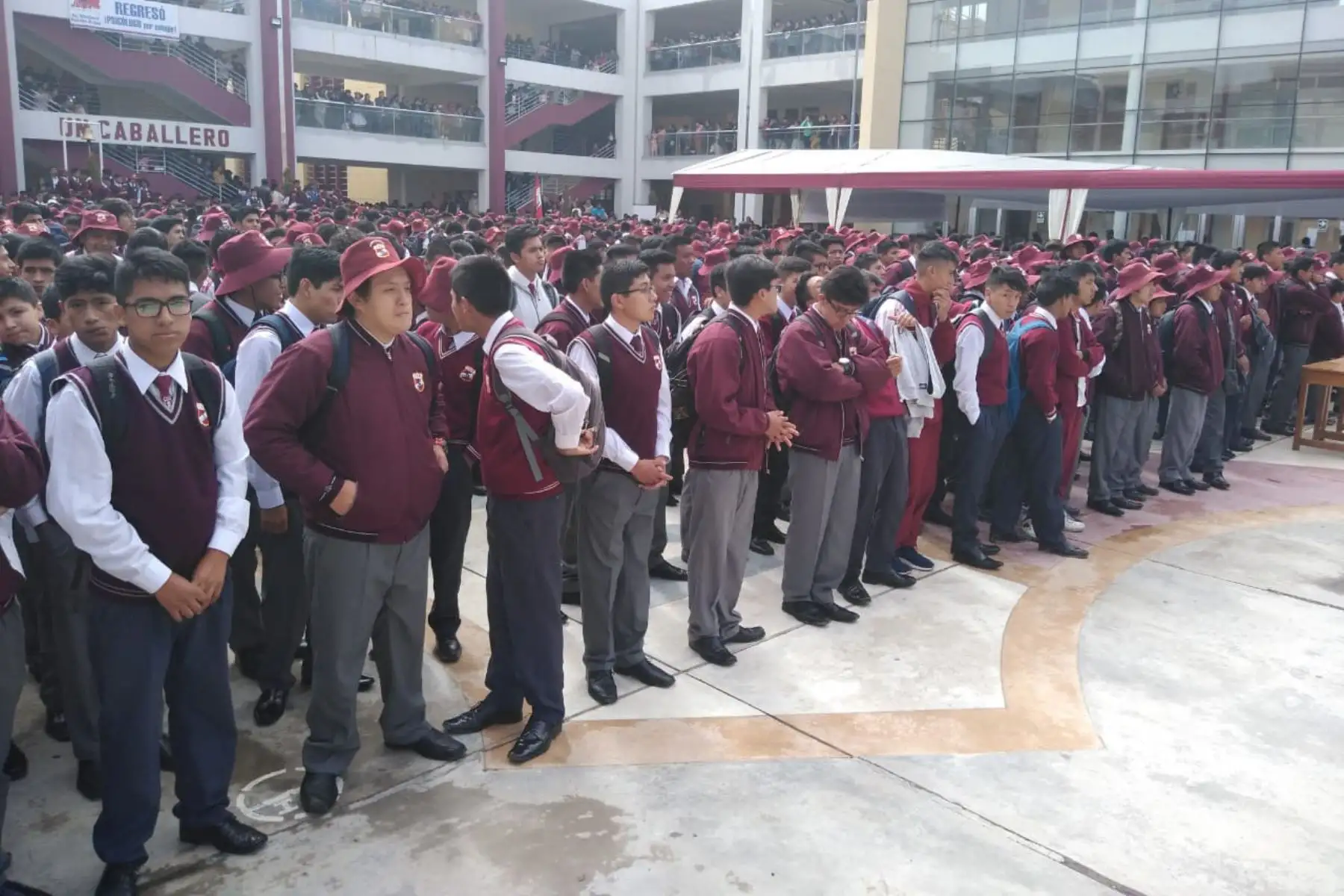 Colegios de Junín empezaron sus labores con más de 260,000 estudiantes. ANDINA/Pedro Tinoco
