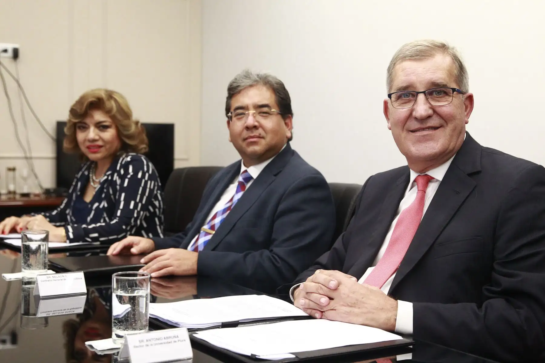 La Fiscal de la Nación, Zoraida Avalos; el Contralor Nacional de la República, Nelson Shack y Antonio Abruña representante de las Universidades Privadas participan en la instalación de la Comisión Especial  de la Junta Nacional de Justicia. Foto: ANDINA/Eddy Ramos