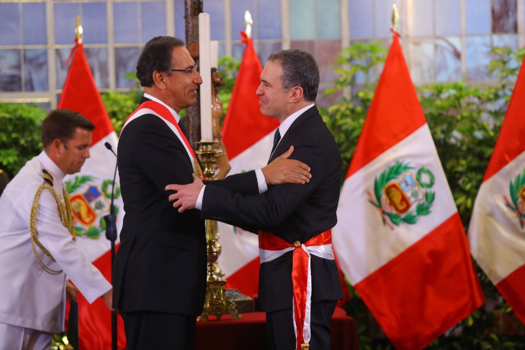 Salvador del Solar juró como presidente del Consejo de Ministros