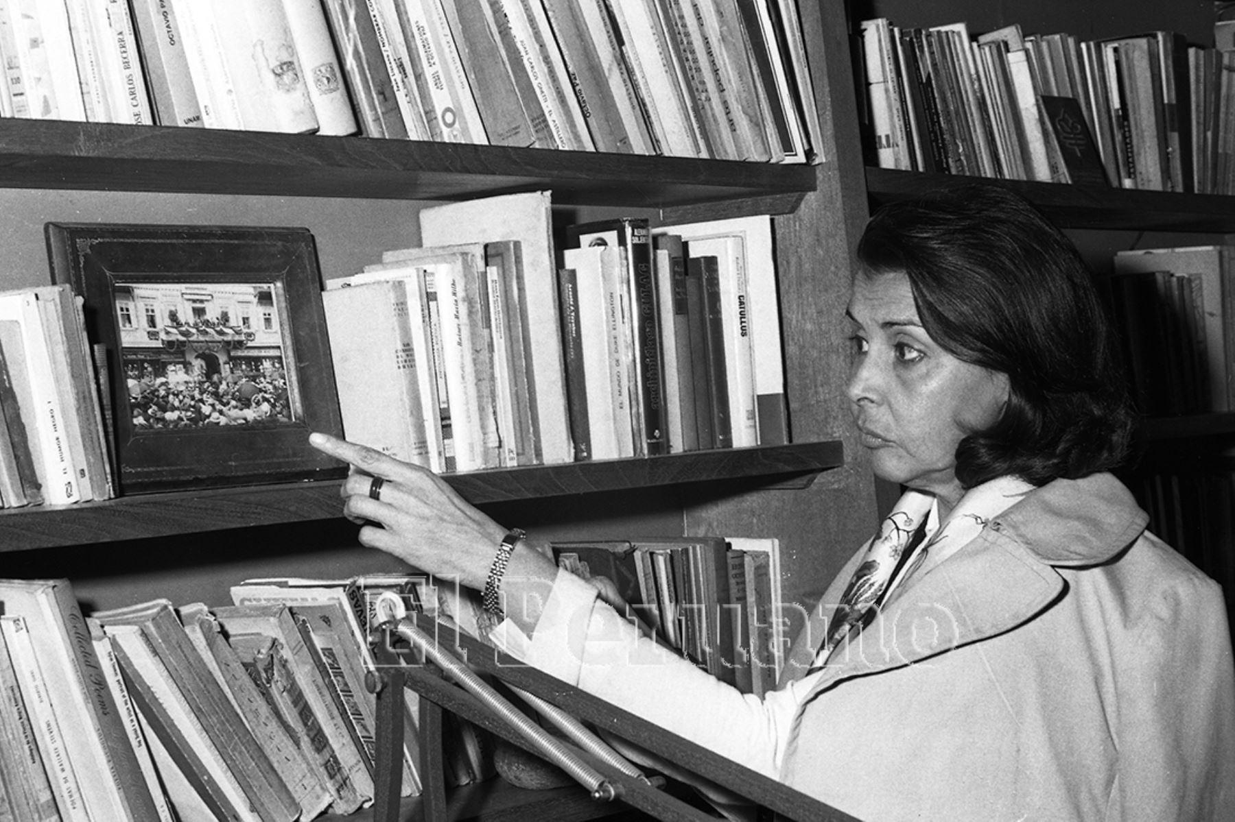 Lima - 10 junio 1975. Entrevista a la poeta Blanca Varela para Mundial de "La Crónica".