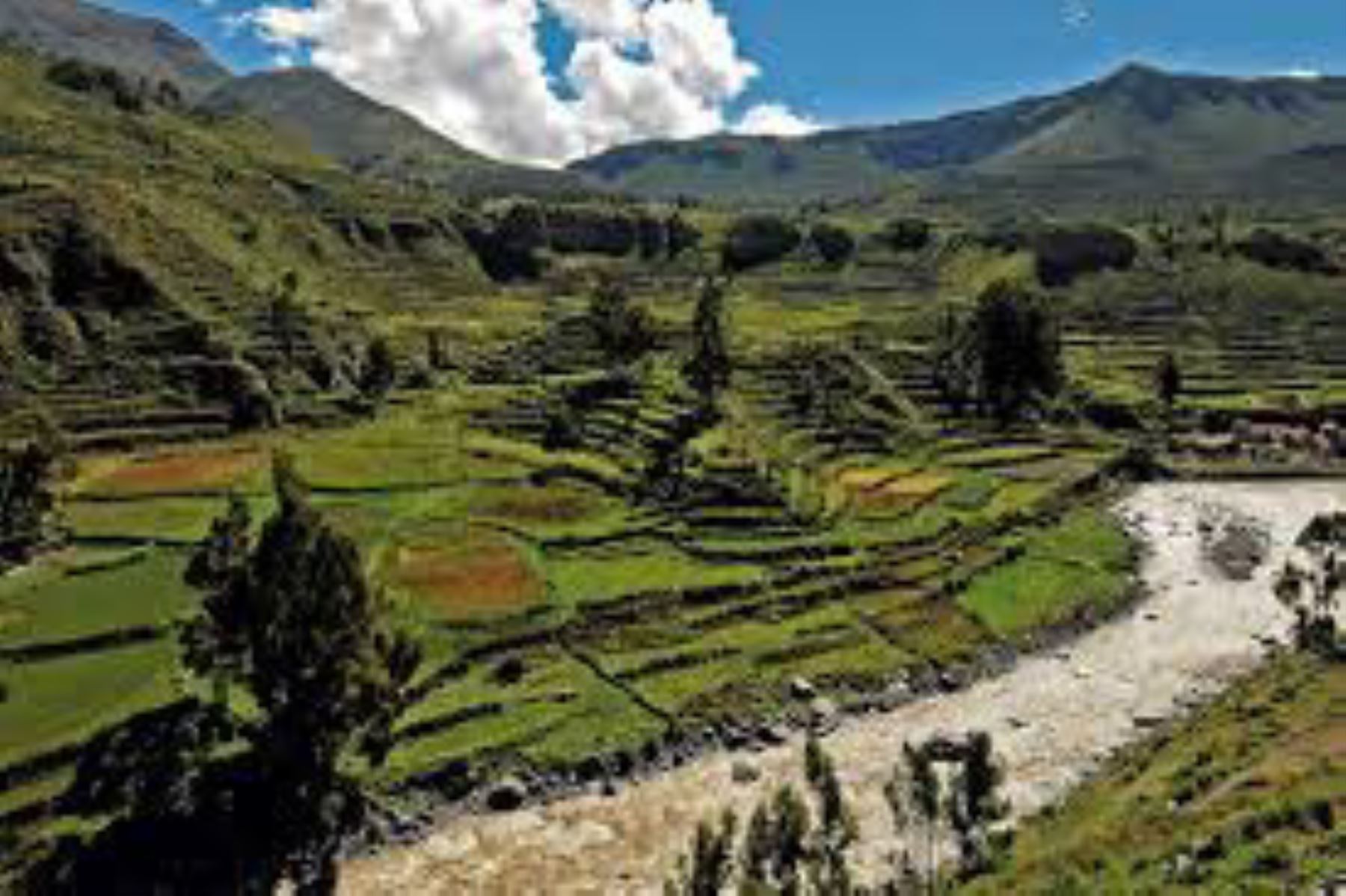 El Perú posee un rico y variado patrimonio geológico. El Valle del Colca es uno de los espectaculares destinos para hacer geoturismo en el Perú. INTERNET/Medios