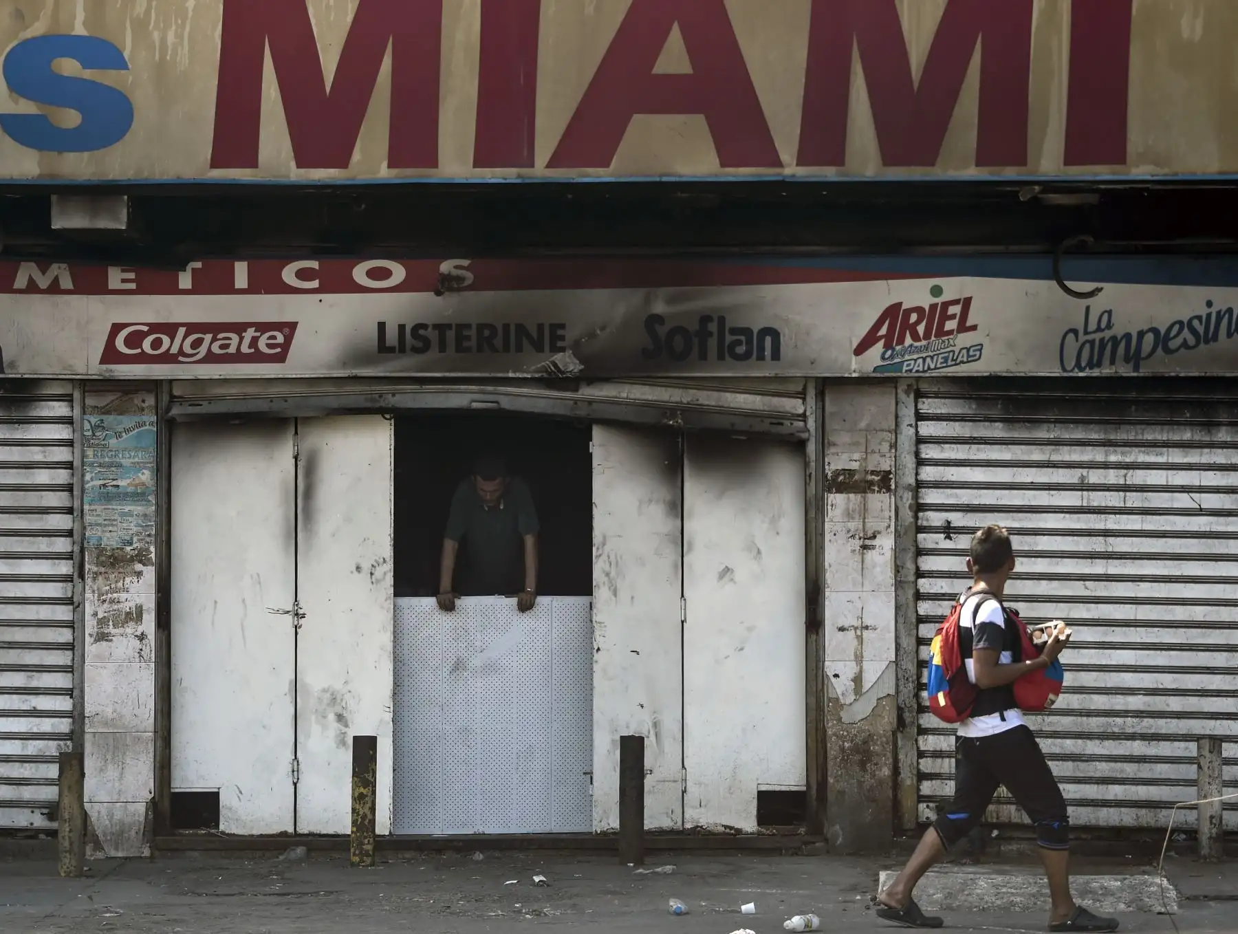 Más de 500 tiendas fueron saqueadas en Venezuela. Foto: AFP