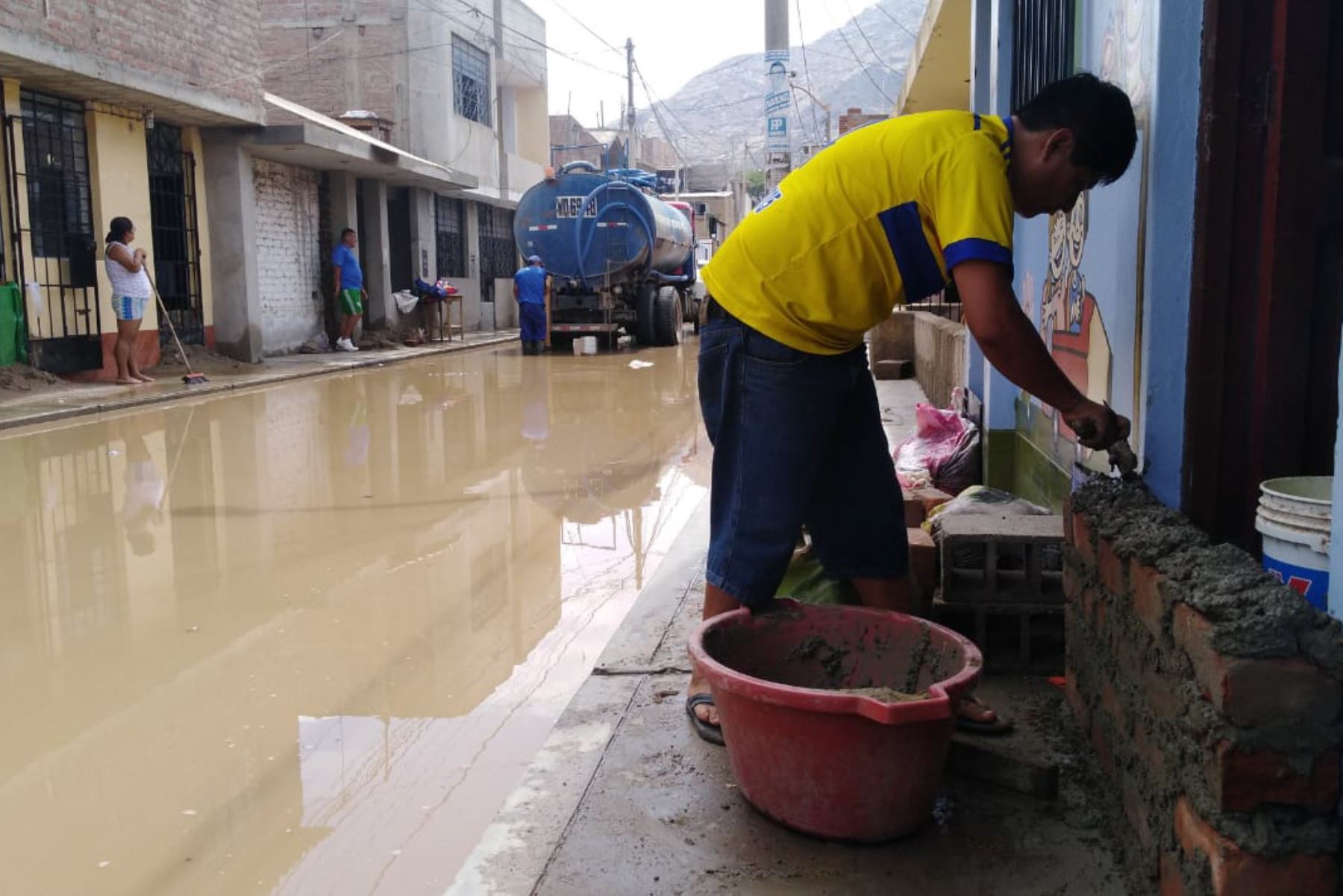Lluvia intensa en Trujillo inundó 12 viviendas en distrito de La Esperanza. ANDINA/Luis Puell
