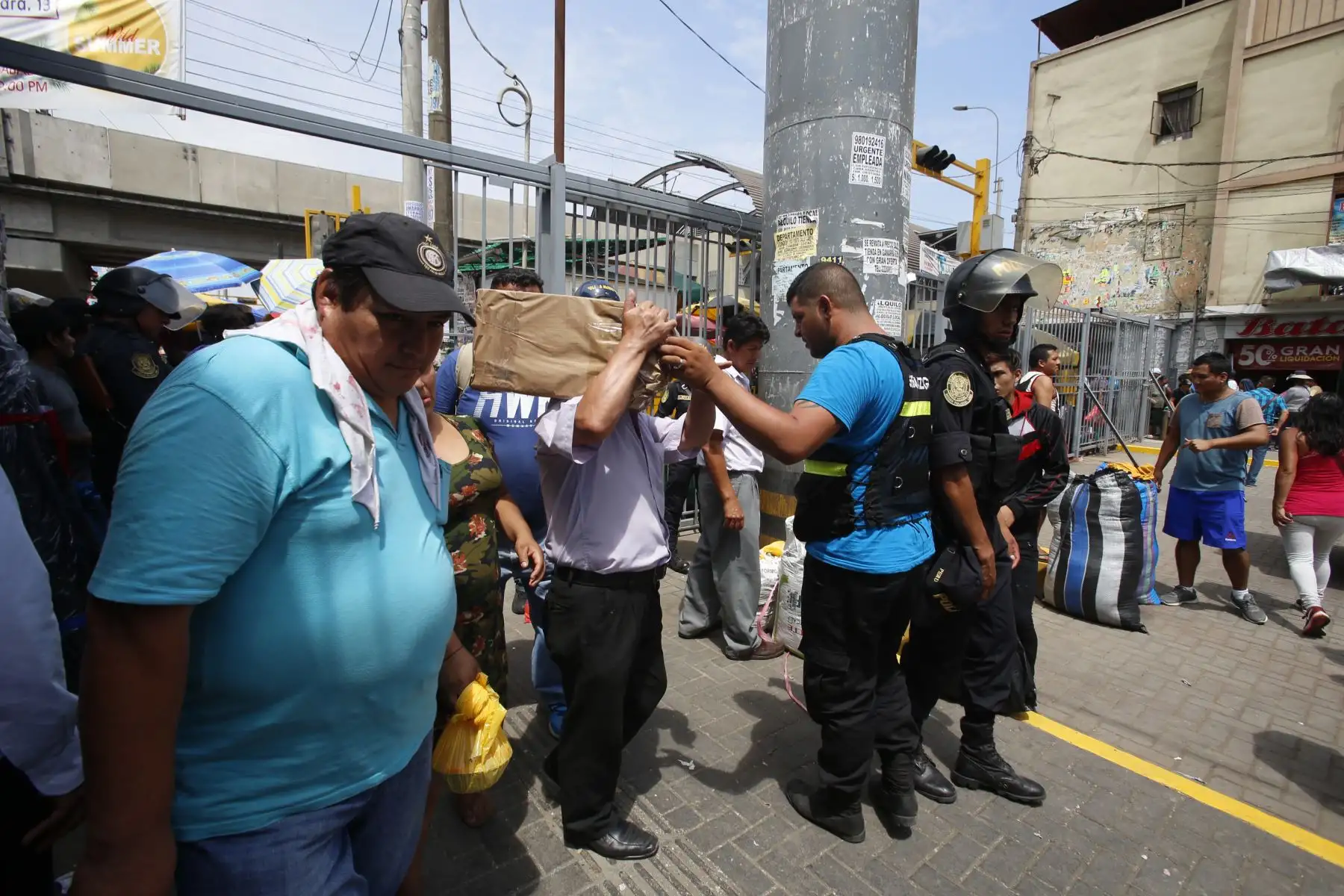 Emporio comercial de Gamarra abre nuevamente después del cumplimiento de cierre por 72 horas. Foto: ANDINA/Nathalie Sayago