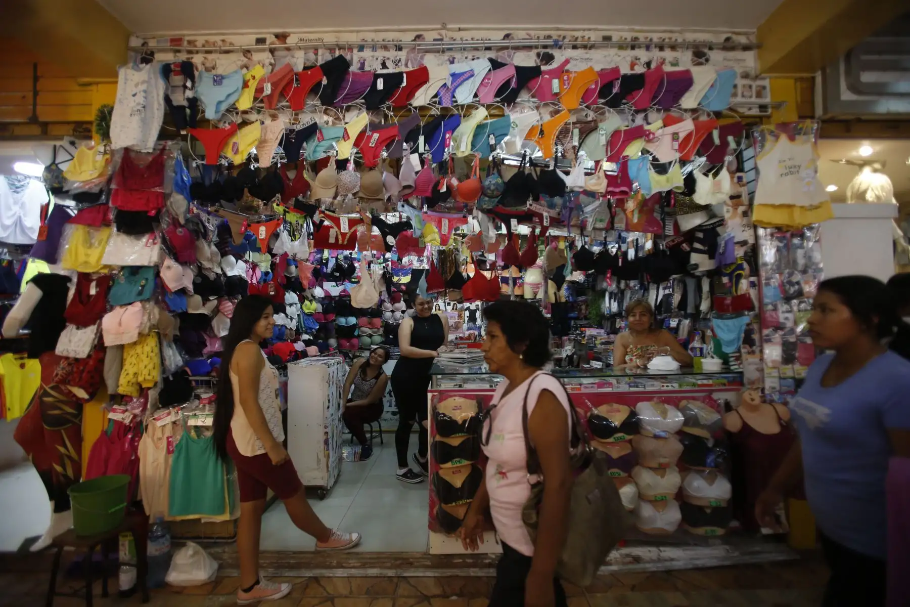 Emporio comercial de Gamarra abre nuevamente después del cumplimiento de cierre por 72 horas. Foto: ANDINA/Nathalie Sayago