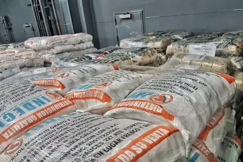 El Instituto Nacional de Defensa Civil (Indeci) movilizó hasta el momento un total de 1,293 toneladas de bienes de ayuda humanitaria para la atención de emergencias por el periodo de lluvias intensas y reabastecer los almacenes nacionales en diversos departamentos del país.