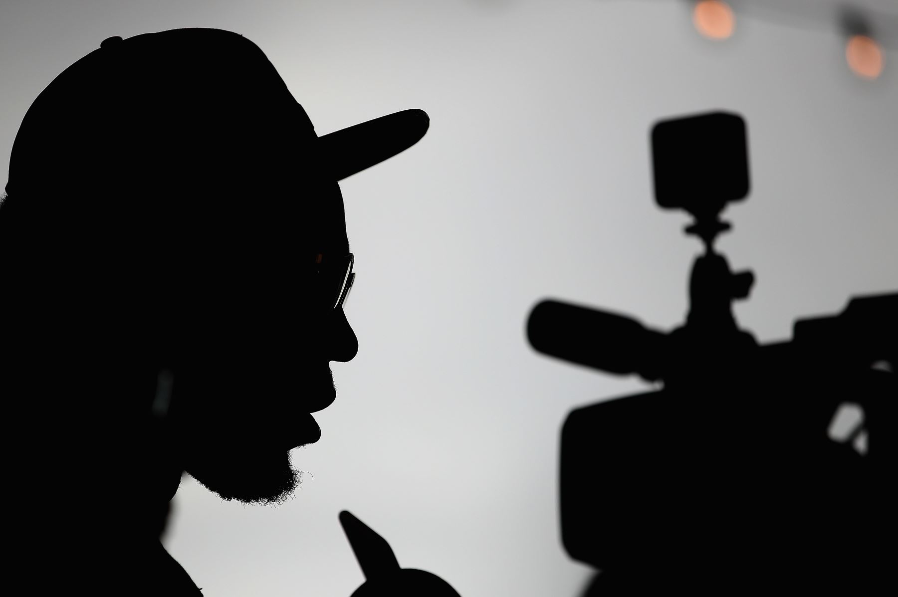 La leyenda del "sprint", Usain Bolt, en el Paddock antes del Gran Premio de Fórmula Uno de Estados Unidos en el Circuito de las Américas,  en Austin, Texas. Clive Mason. Foto: AFP.