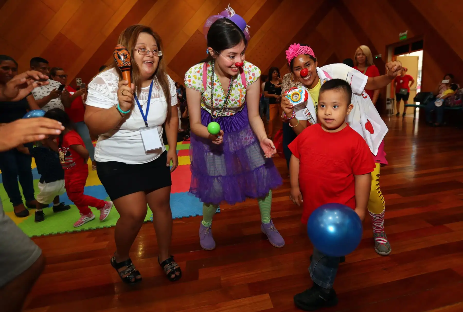 En el marco del día Mundial del Síndrome de Down,el Instituto Nacional de Salud del Niño San Borja-INSN organiza jormada de salud  integral  para niños con Síndrome de Down .Foto: ANDINA/Norman Córdova