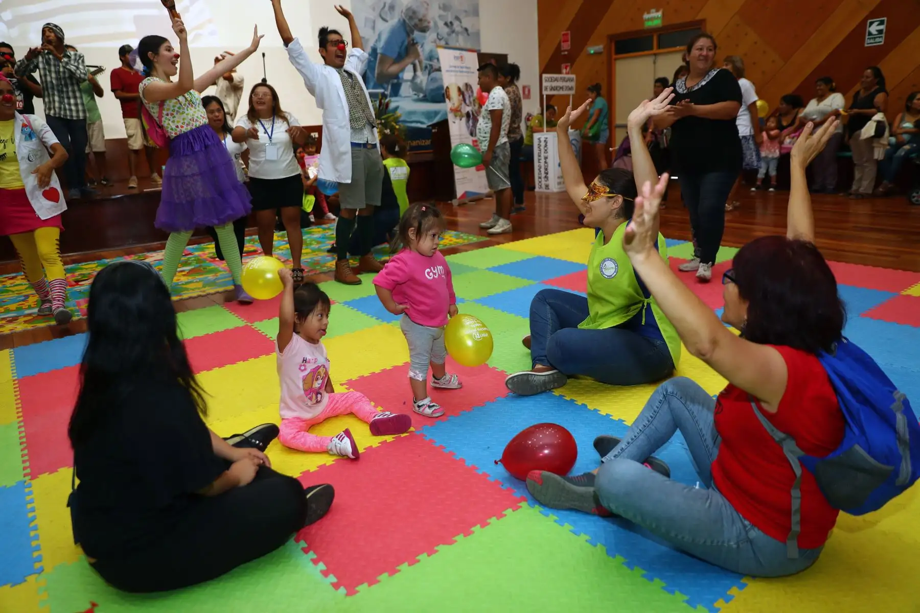 En el marco del día Mundial del Síndrome de Down,el Instituto Nacional de Salud del Niño San Borja-INSN organiza jormada de salud  integral  para niños con Síndrome de Down .Foto: ANDINA/Norman Córdova