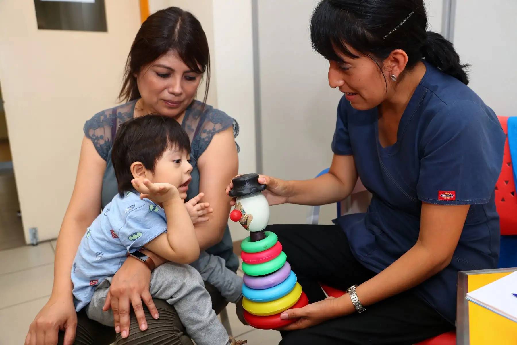 En el marco del día Mundial del Síndrome de Down,el Instituto Nacional de Salud del Niño San Borja-INSN organiza jormada de salud  integral  para niños con Síndrome de Down .Foto: ANDINA/Norman Córdova