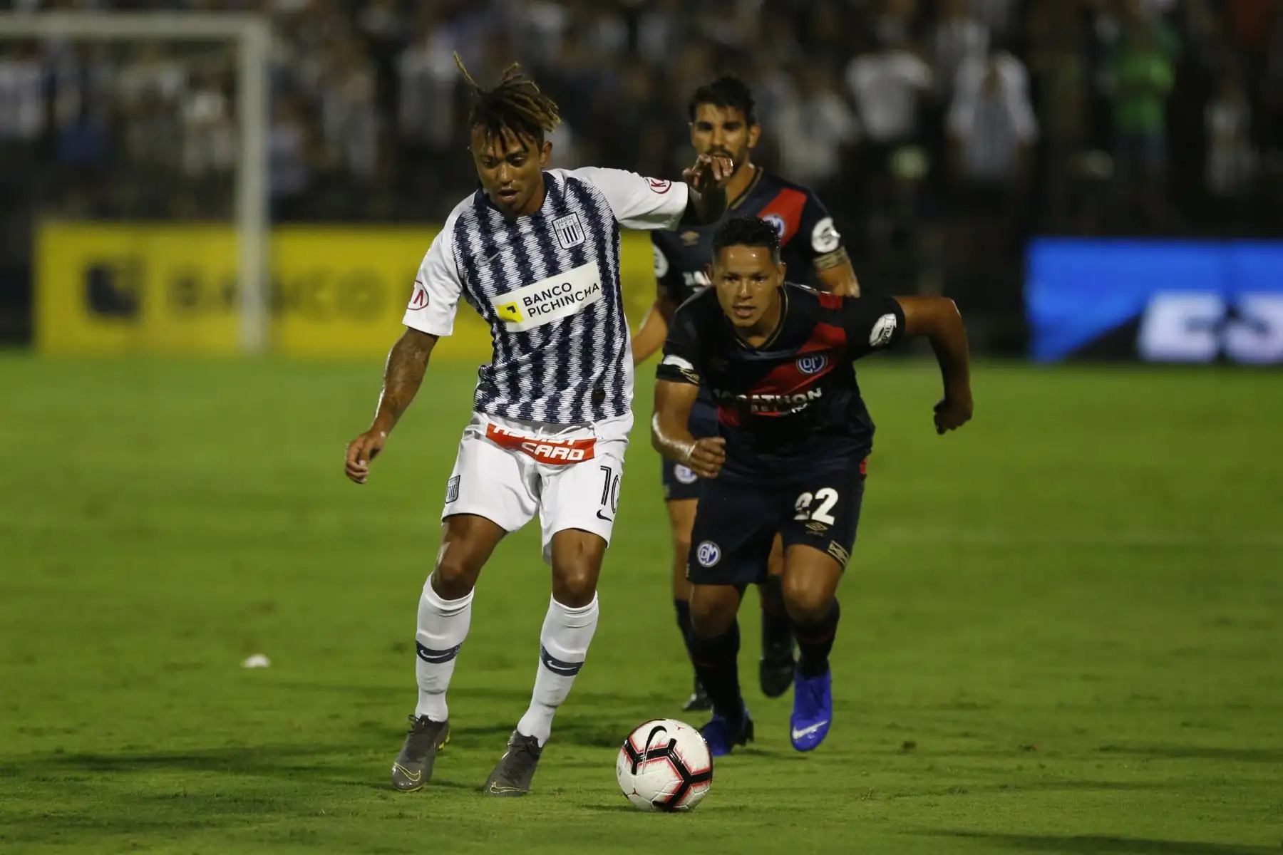 Alianza empata 2 - 2 con Deportivo Municipal en Matute. Foto: ANDINA/Nathalie Sayago