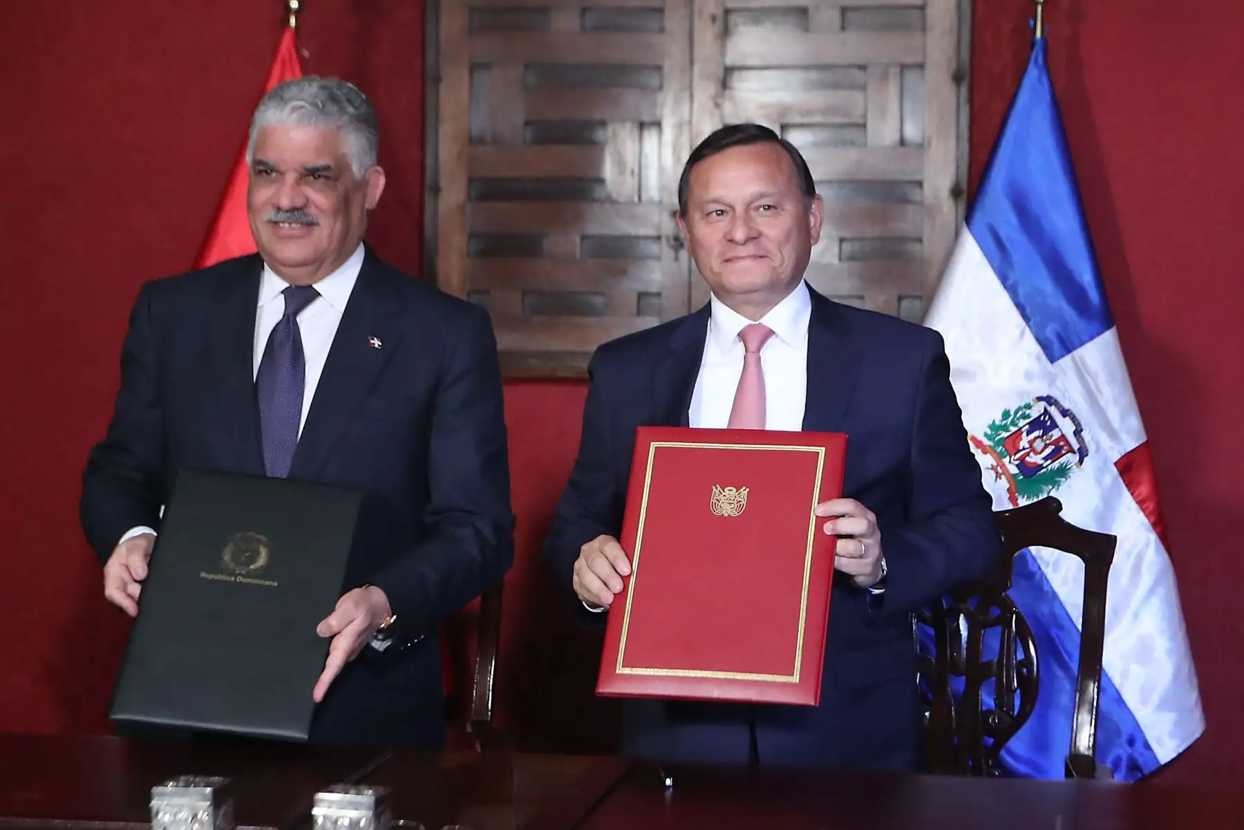 Los Cancilleres de Perú y República Dominicana, suscriben importantes acuerdos en materia de extradición, servicios aéreos y de cooperación en gestión de riesgo de desastres. Foto: ANDINA/Melina Mejía
