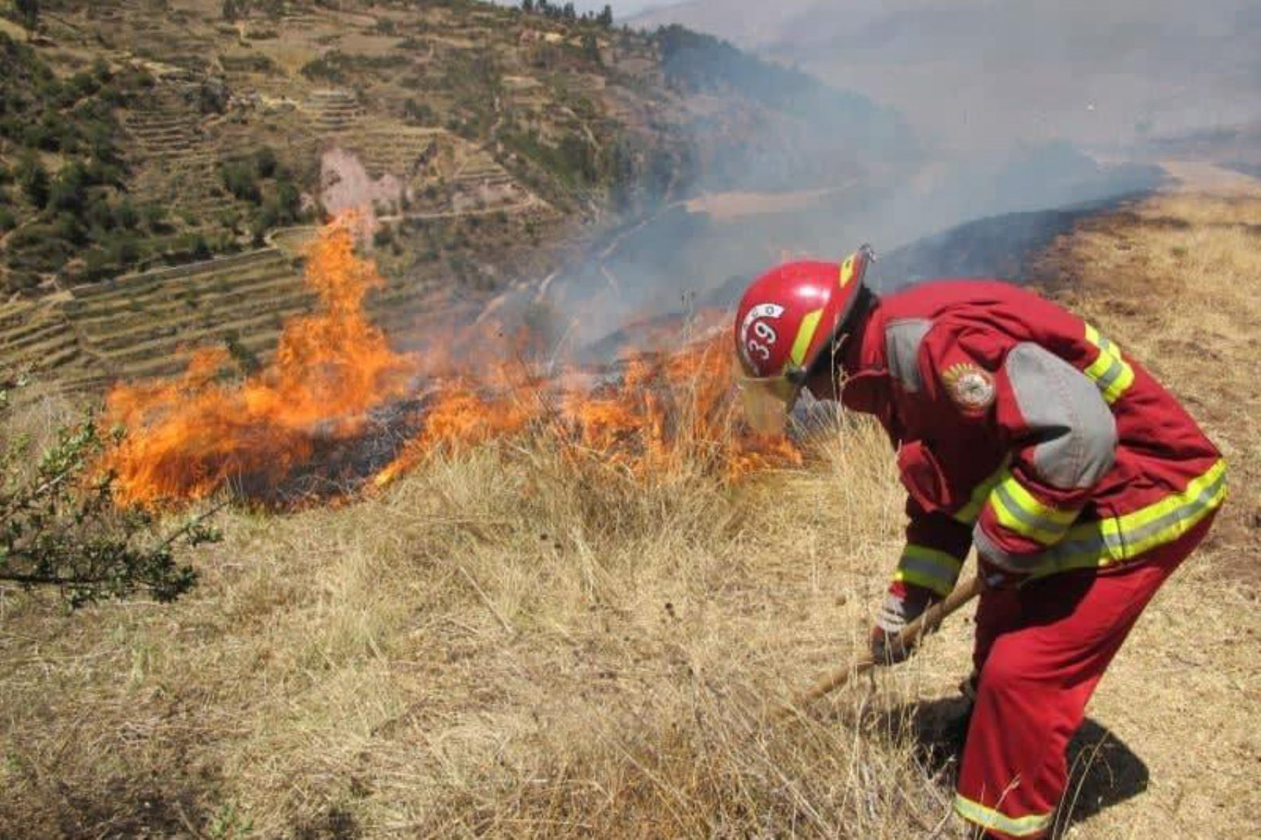 Miembros de la V Brigada de Montaña de Cusco del Ejército del Perú integrarán brigadas para combatir incendios forestales.