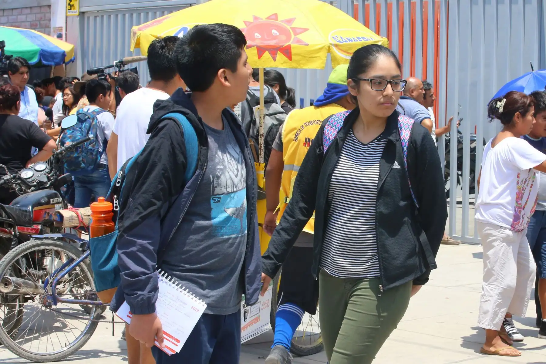 Villa El Salvador: un escolar muerto y otro herido por disparos en colegio. Foto: ANDINA/ Vidal Tarqui Villa El Salvador: un escolar muerto y otro herido por disparos en colegio. Foto: ANDINA/ Vidal Tarqui
