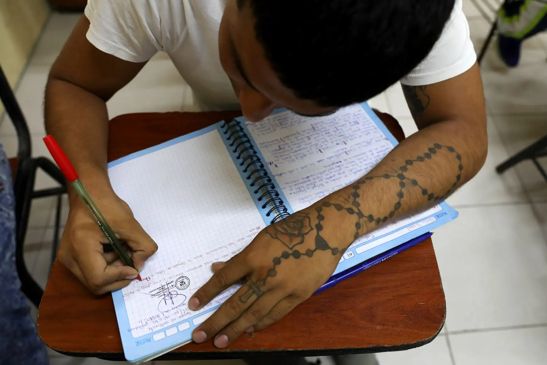 Mediante la educación penitenciaria el INPE busca reducir la probabilidad de reincidencia criminógenea en la población penal.  Foto: ANDINA/Melina Mejía