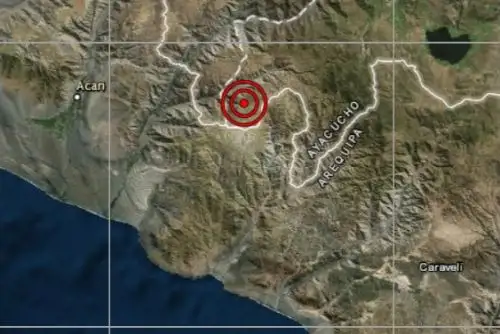 Arequipa fue remecida esta madrugada por sismo de magnitud 4.8.