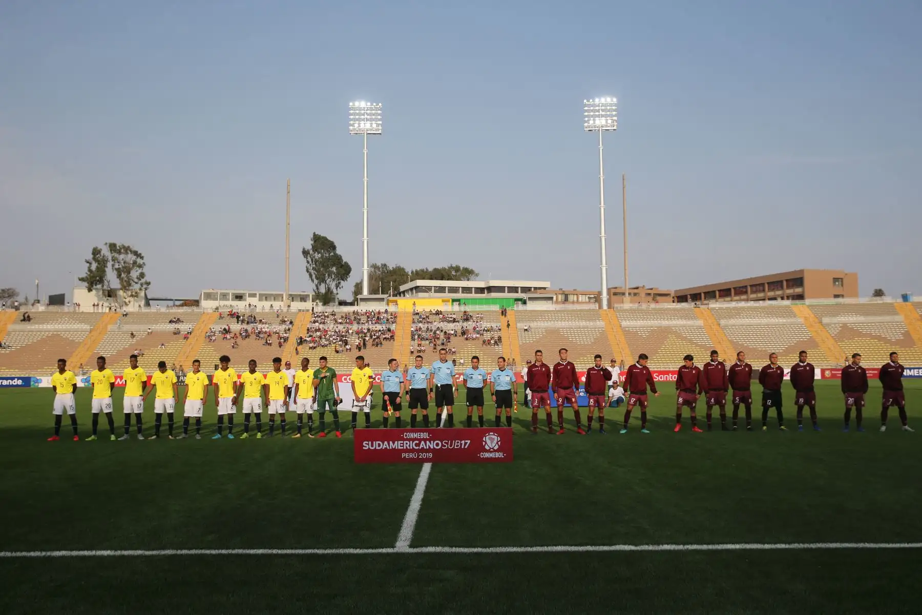 Partido entre Ecuador vs Venezuela, del Grupo A del Campeonato Sudamericano Sub 17, en el estadio de la UNMSM. Foto: ANDINA/ Jhony Laurente