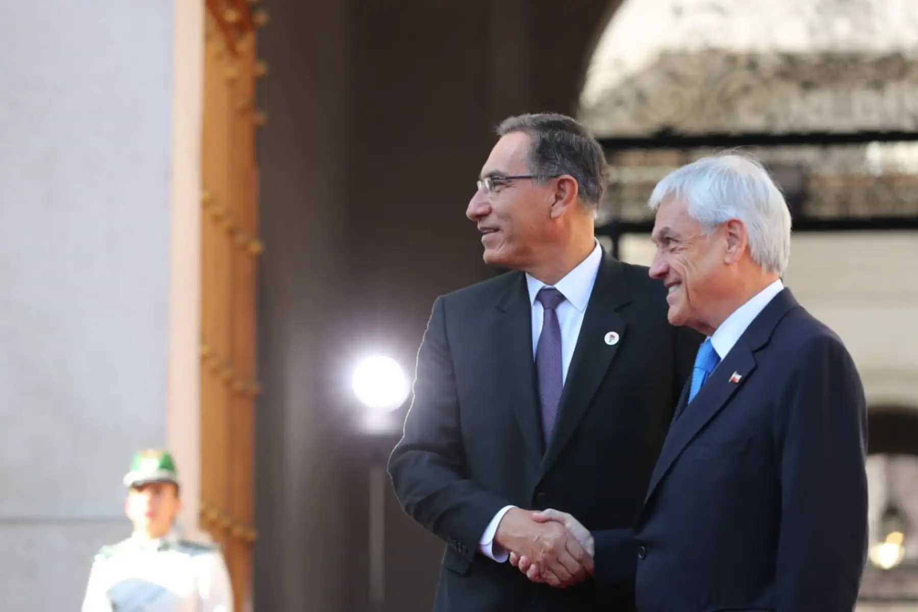 El presidente Martín Vizcarra se encuentra en Santiago de Chile, donde participará en el Encuentro de Presidentes de América del Sur 2019, que se realiza en el Palacio de la Moneda.Foto: ANDINA/ Prensa Presidencia