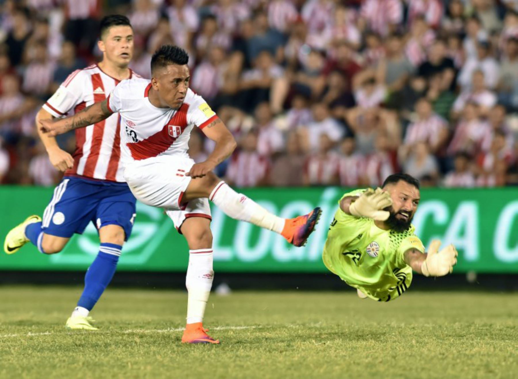 Peru vs Paraguay en la Eliminatorias Rusia 2018 AFP